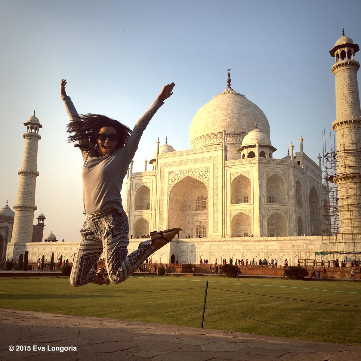 Can't leave Agra without a jumping photo in front of Taj Mahal! https://t.co/quKAhy2dPy