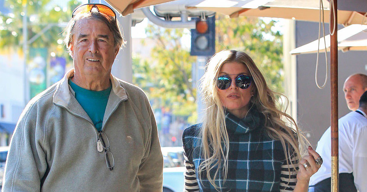 RT @POPSUGAR: So cute! @Fergie had a sweet day date with her dad in LA on Tuesday: https://t.co/dh728gh0Cz https://t.co/jjVKq3PJga