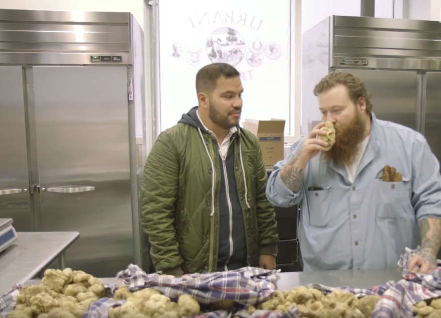 RT @HotNewHipHop: .@ActionBronson teaches us a thing or two about truffles in his new Munchies episode

https://t.co/gAYOxYAktL https://t.c…