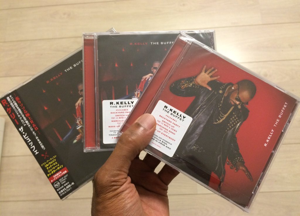 RT @MiquelC: I received my Japanese version of @rkelly #TheBuffet album, so now my collection is finished! #rkelly #newalbum https://t.co/L…