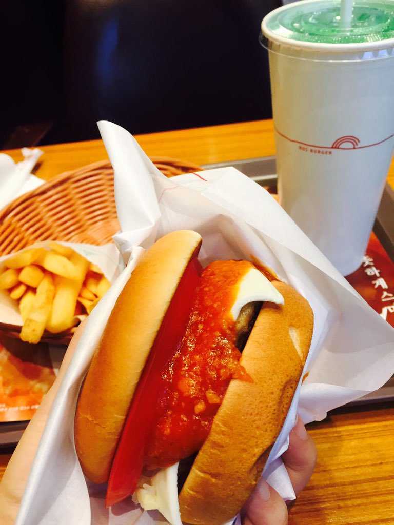 모스버거, 햄버거 메론소다 처음 버거 없고 한국 쉑쉑버거가 쉑쉑버거 먹고 센터