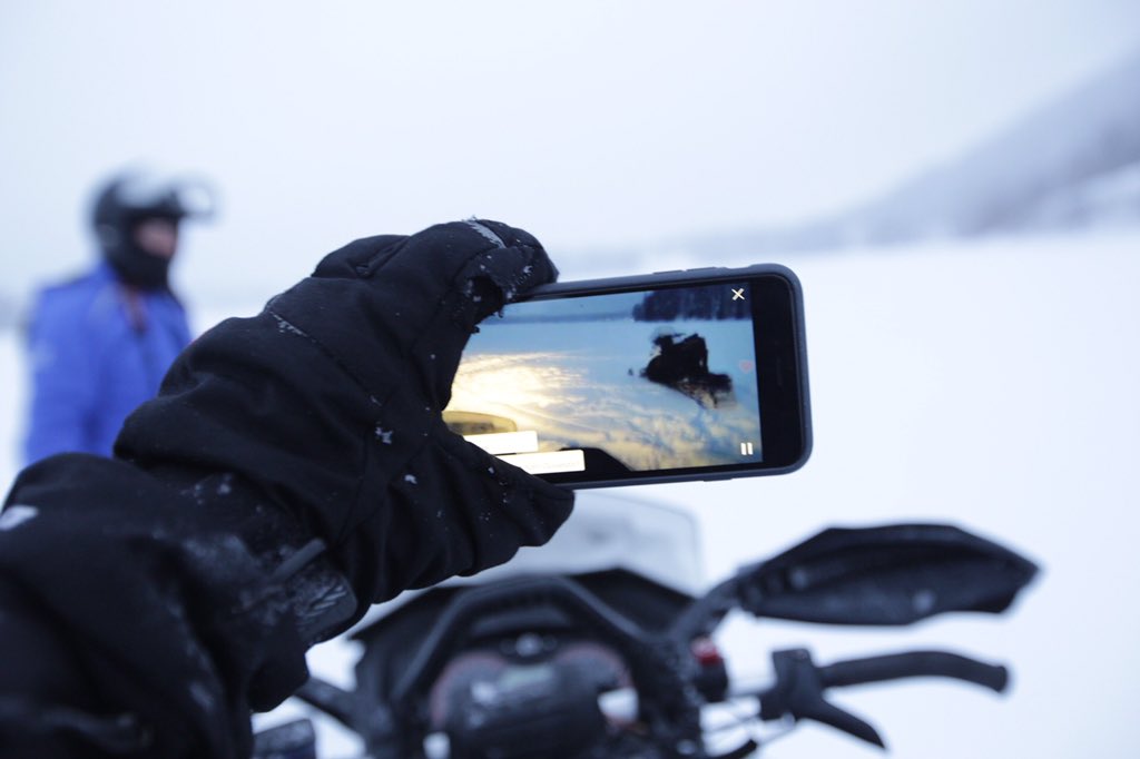 Lufthansa live from Finland: we're snowbiking the frozen lake of Levi. 