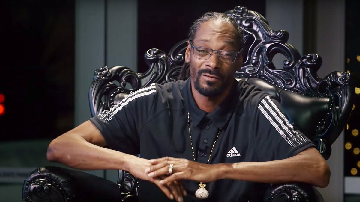 RT @Adweek: Adidas gave Snoop Dogg his own football talk show as a prelude to Super Bowl 50: https://t.co/SWYZfCD1St https://t.co/EQghTGl2T6