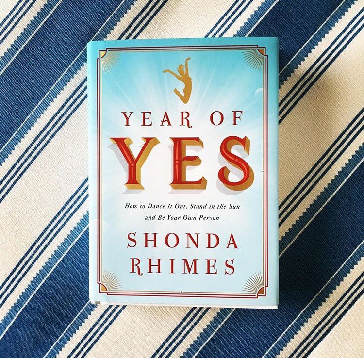 So much inspiration from @shondarhimes! What will you say yes to this year? #YearOfYes #MondayMuse #RWBookClub https://t.co/gtW0g1WKQ6