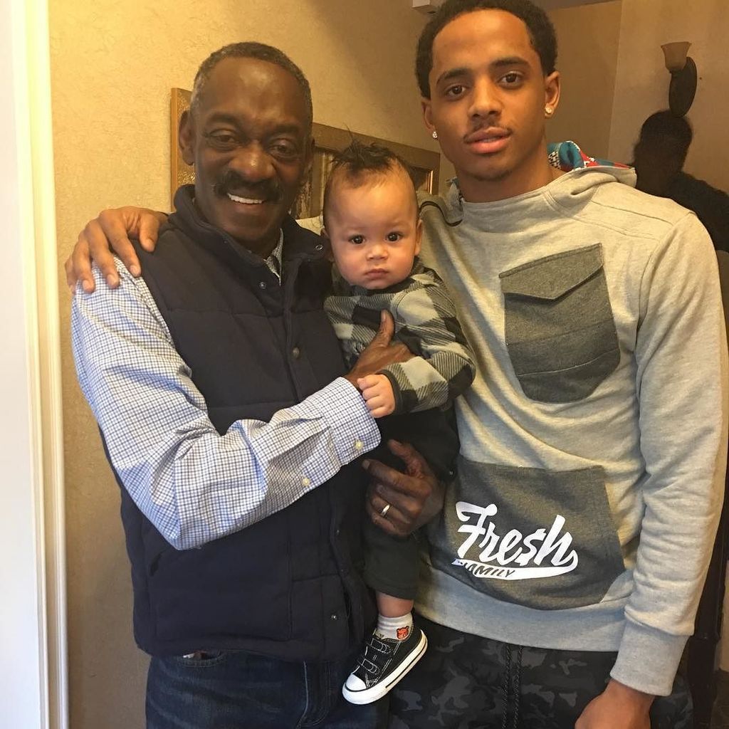Dad grand son n dirty dell ???????????????? https://t.co/VAUd9D41Qw https://t.co/FVgnAzHXTI