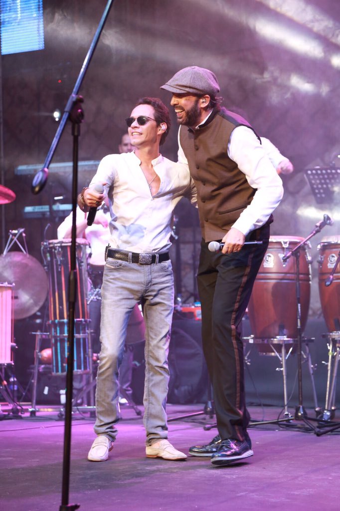 RT @JuanLuisGuerra: Nos llenas de alegría querido Marc!!! Gracias por acompañarnos!!! @MarcAnthony https://t.co/cUYbfG2fef