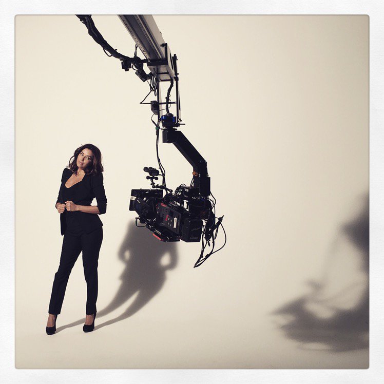So much fun on set today shooting @lorealparis in New York! #lorealista #LoveABlackSuit https://t.co/tBQxwv98SQ