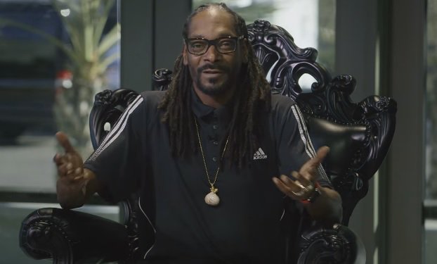 RT @KarenCivil: Snoop Dogg has launched his brand new sports talk show, 'Turf'd Up' https://t.co/G0x094T0dL https://t.co/TUhz7EmfTv