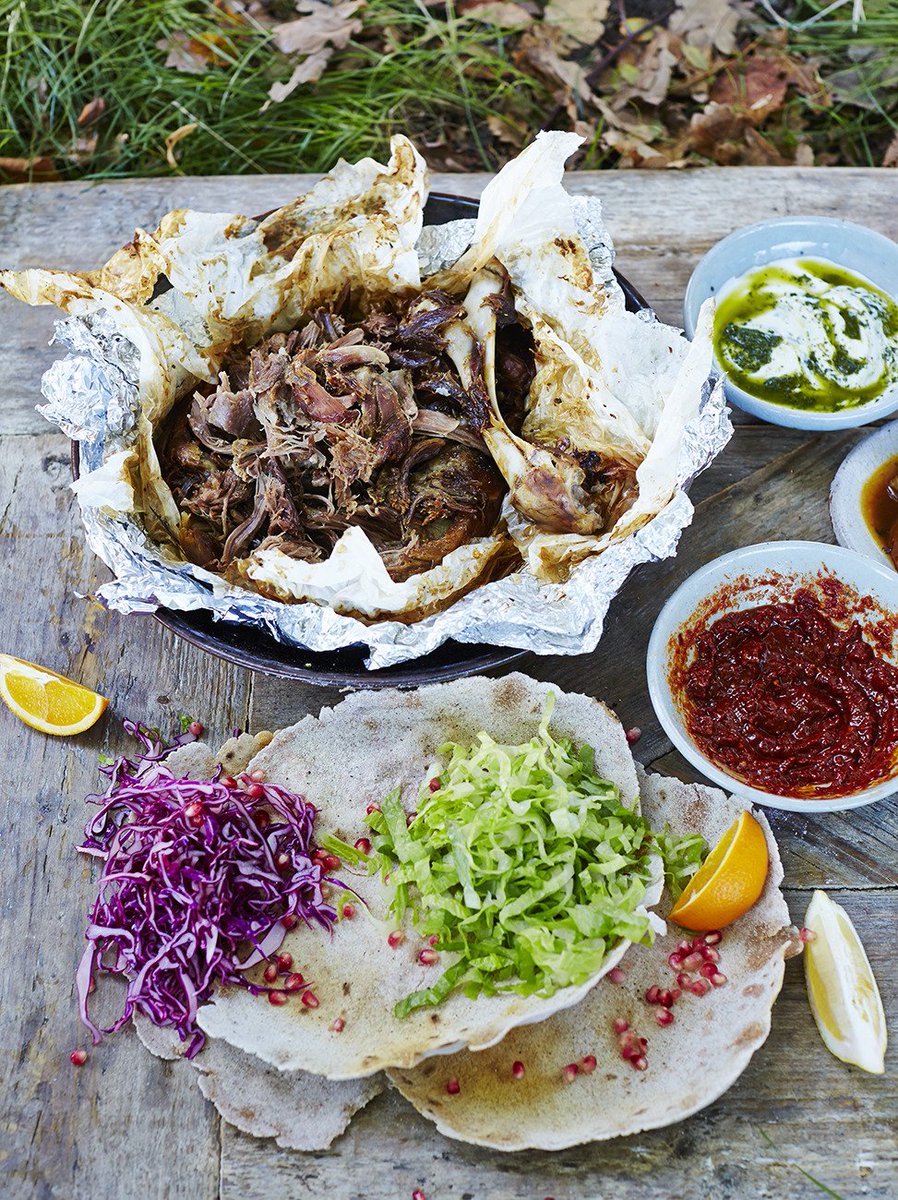 Lots of lovely fresh flavours for today's #RecipeOfTheDay - delish spiced lamb flatbreads: https://t.co/d6itbRdboL https://t.co/vVDZOCEDTQ