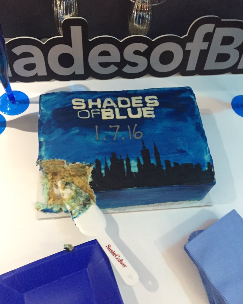 Let us eat cake! #ShadesOfBlue #Premiere https://t.co/qwiFXrdDgJ