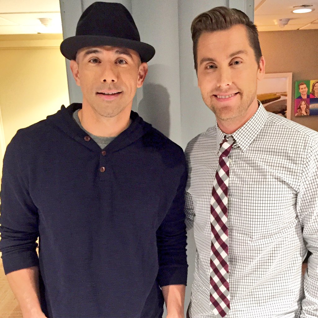 RT @BillyDec: Longtime bud @LanceBass & I on @MeredithShow #NYC w lovely @MeredithVieira! See behind scenes: Snapchat BillyDecLive https://…