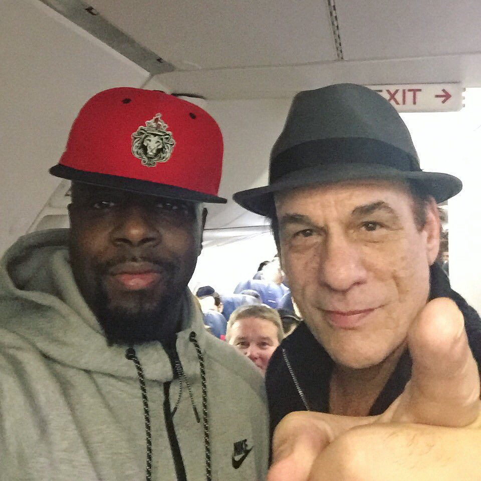 On a flight home to NY with the talented @RobertJohnDavi. It's a small world. @orlandojohnagency https://t.co/5RqEpjajsp