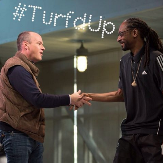 this week on #TurfdUp! choppn it up w/ @richeisen abt tha best super bowl moments stay tuned https://t.co/fI7DC7PO2V https://t.co/0OrvXYIYJT