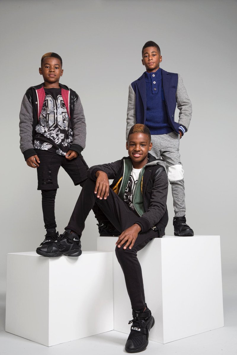 ￼S/O to the young kings that #DreamBig! @Macys @KingJames @SavannahRB #SJdreamBIG https://t.co/cudGBxfc41 https://t.co/yezUXAWuy8