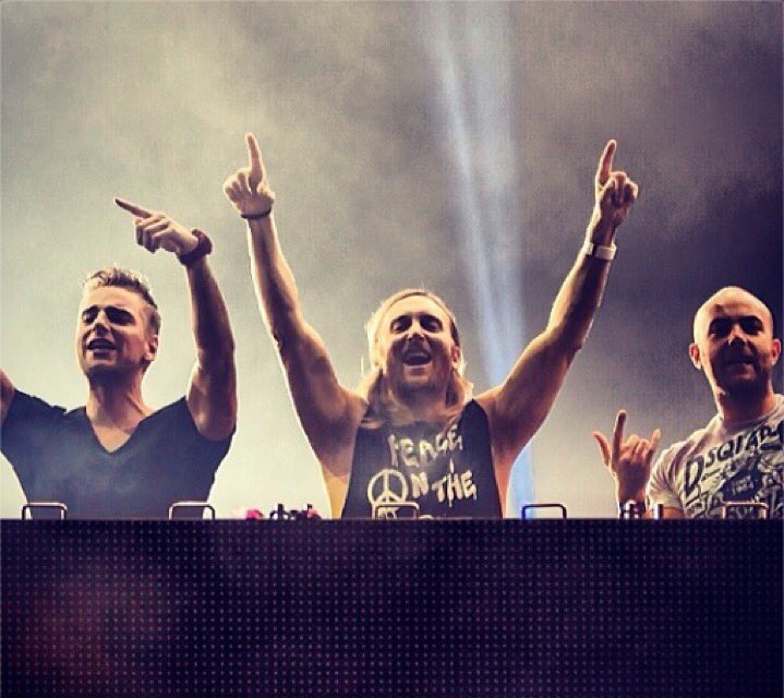 RT @SHOWTEK: #TBT with @davidguetta!! https://t.co/IdrbuaIXXs