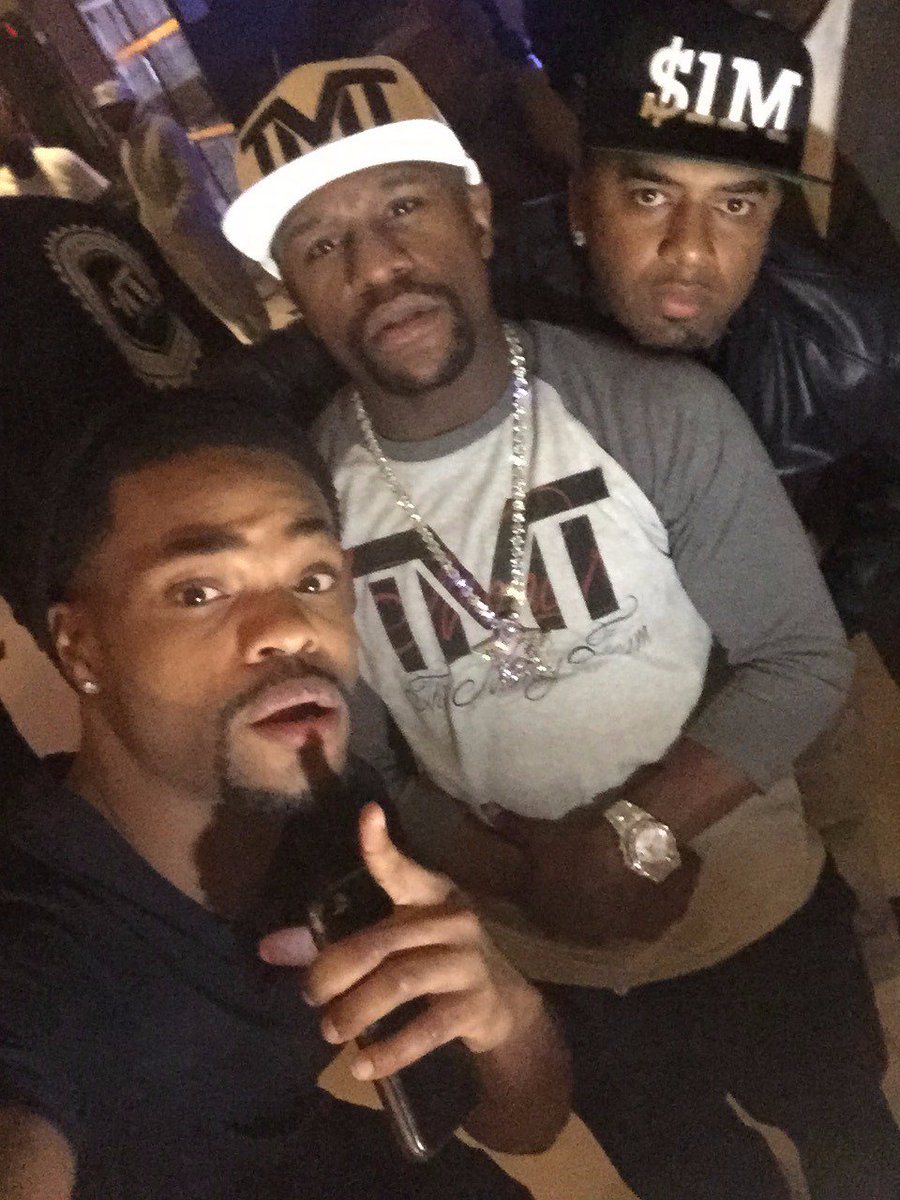 My family @KingBach and @TheHarlemHotBoy (via @shots) https://t.co/wINYqvFr3d