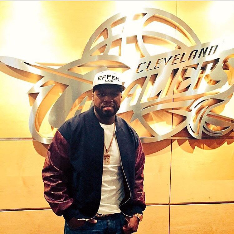 At the CAVS. VS CLIPPER last night #EFFENVODKA #SMSAUDIO #FRIGO https://t.co/RTyi5pqaMI https://t.co/vkfqS3jmlQ