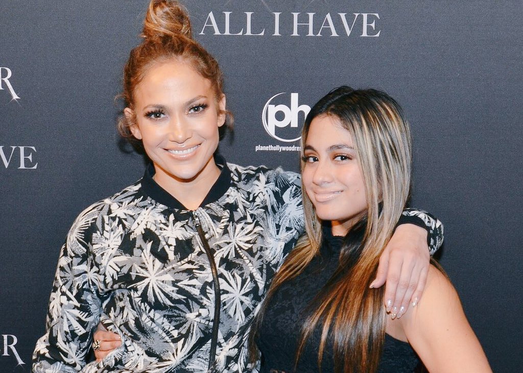 RT @AllyBrooke: There are NO words to describe how spectacular you were last night! Left me speechless. Love u ????❤️ @JLo #AllIHave https://t…