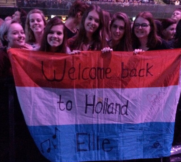 RT @herminecornish_: @elliegoulding You recognised us right! You were amazing ???? https://t.co/eiOWkCEQre