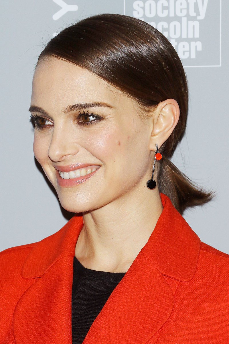 Today's hair inspiration? natalie portman's neat ponytail and bronze
