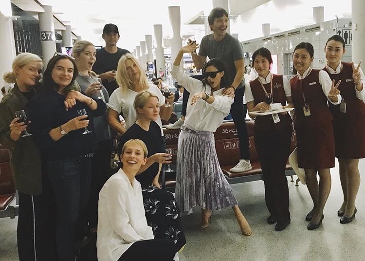 When I throw a party with Air China, I THROW A PARTY! x VB #PoshPartyForOne https://t.co/UvowTYfjx0