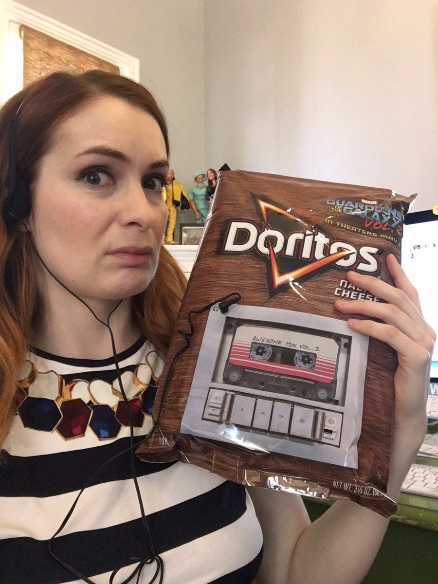 In other news I got a promotional fake bag of Doritos for Guardians that you plug headphones into. For real. https://t.co/bSPG9Vei6W