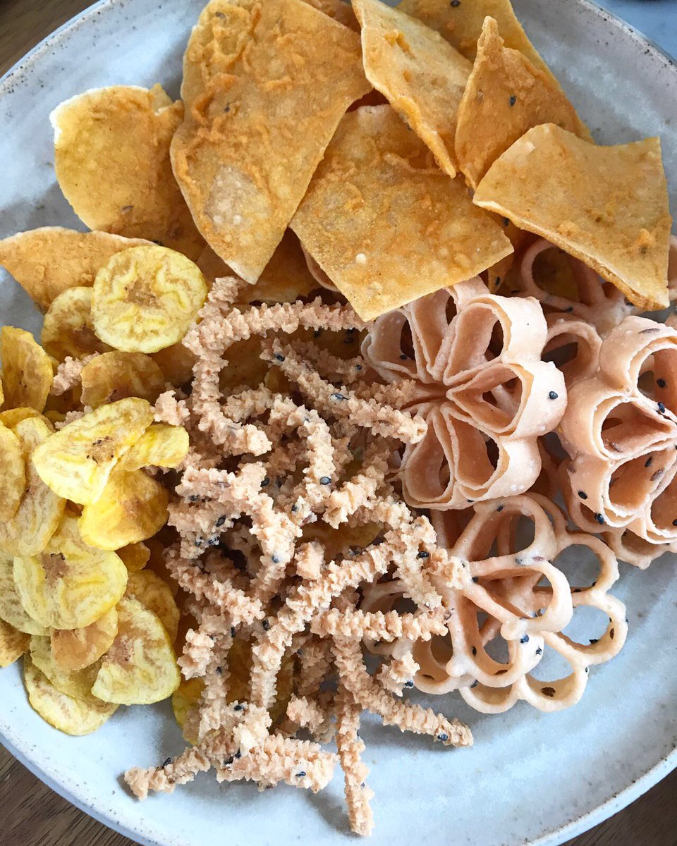 Love these gorgeous fresh Indian snacks made by my amazing food team. Such skill and talent involved jo x x x https://t.co/GkFaVvNITv