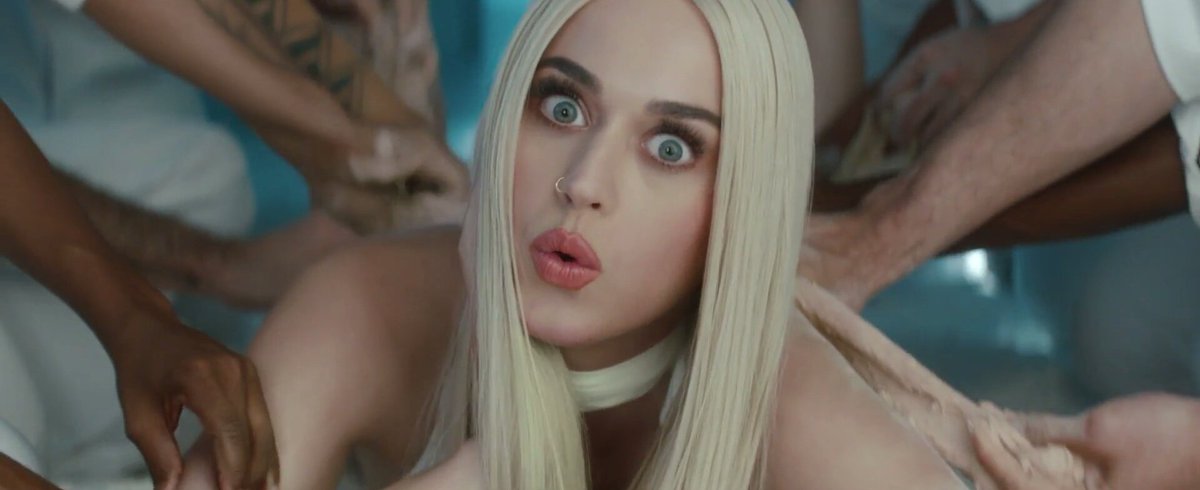 RT @msicmvie1: @katyperry is hilarious lol ???? #bonappetitmusicvideo https://t.co/xIO5a11D4B