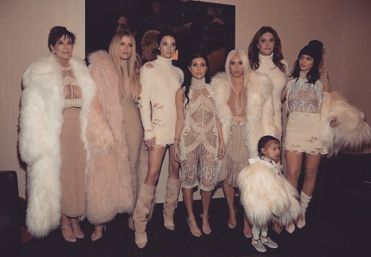 YEEZY X BALMAIN The fam all dressed in exclusive Balmain for Yeezy pieces! Thank you @ORousteing https://t.co/5roWUxyFhB