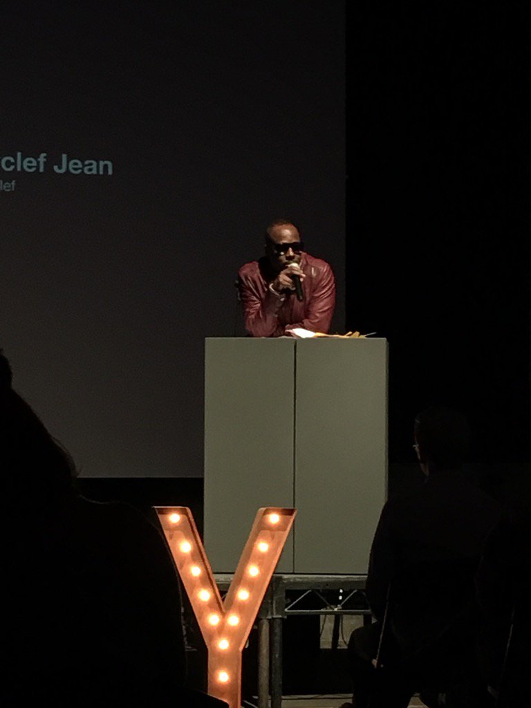RT @jetscott: It's @wyclef at #NYVGA, appropriately standing in front of a giant Y https://t.co/meMHgG3iJW