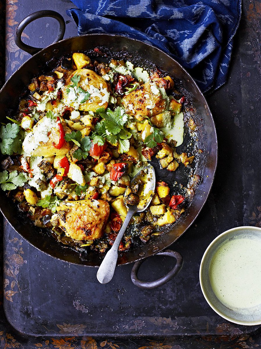 #RecipeOfTheDay is a @JamieMagazine special, Indian-spiced spuds with chicken thighs: https://t.co/RJuhevagca ???? https://t.co/3x8PWcA4nE