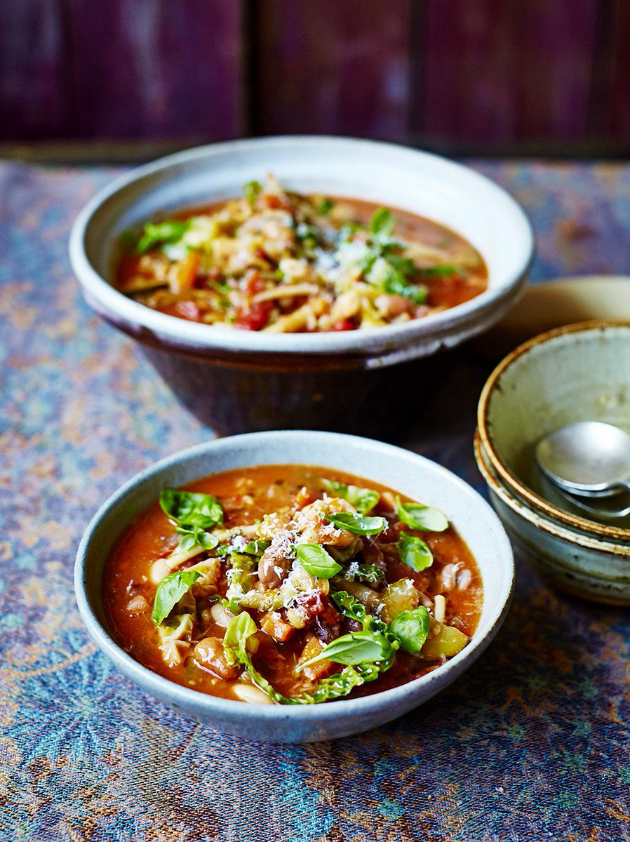 Classic, comforting minestrone soup from @JamieMagazine for today's #RecipeOfTheDay: https://t.co/TvmR01XuKm https://t.co/quX3m3Nu8a