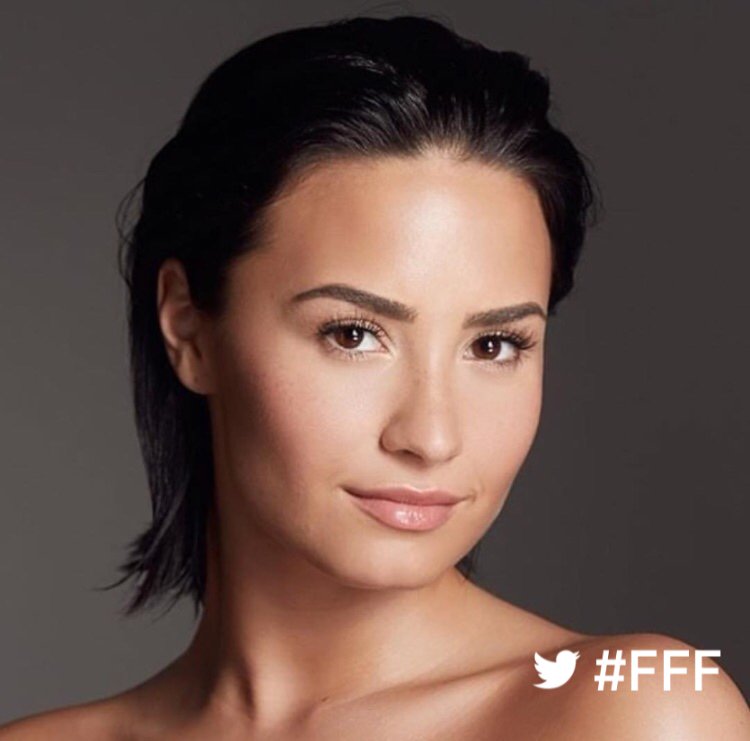 Happy #FFF!! This is one of my fav pics from our @devonnebydemi shoot! What's your fav product?? ???????? #DevonneByDemi https://t.co/5ziD4jcNMW
