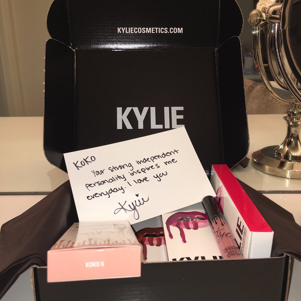 ???? so proud of you sister!!  #KylieLipKit #KoKoK https://t.co/AAIHU8XkW4