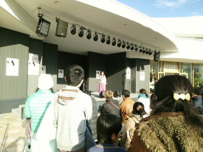 島谷ひとみ