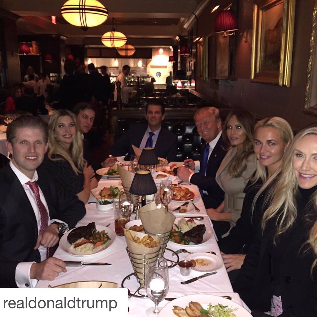 RT @EricTrump: Great family dinner in NH! @realDonaldTrump @IvankaTrump @DonaldJTrumpJr @MELANIATRUMP @LaraLeaTrump https://t.co/fW3fpUhHHy