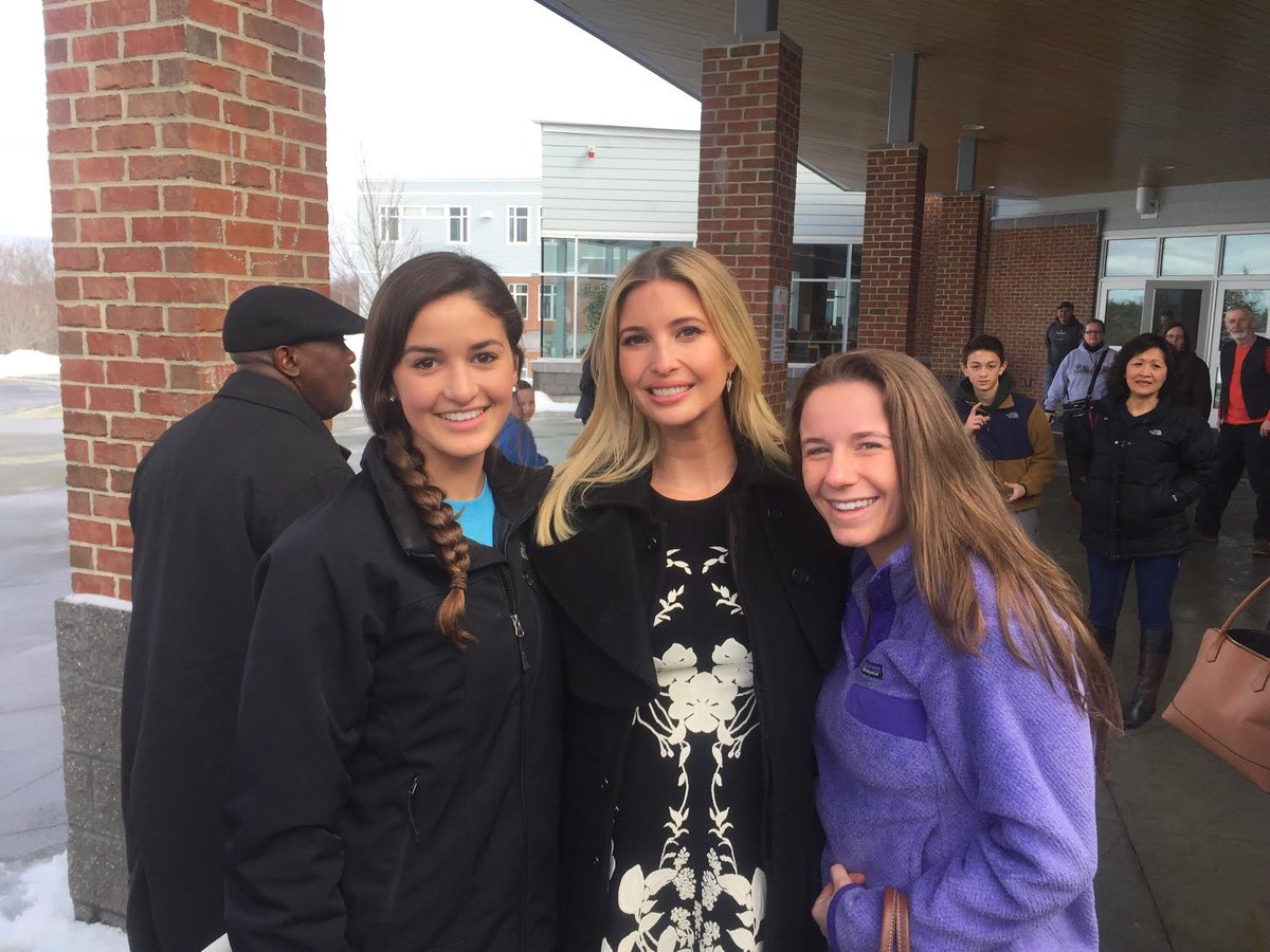 RT @WHSJaguars: @graceyd123 & @hannah_pesci hanging w/ @IvankaTrump Grace headed to @Georgetown, Ivanka's alma mater #FITN https://t.co/K5D…