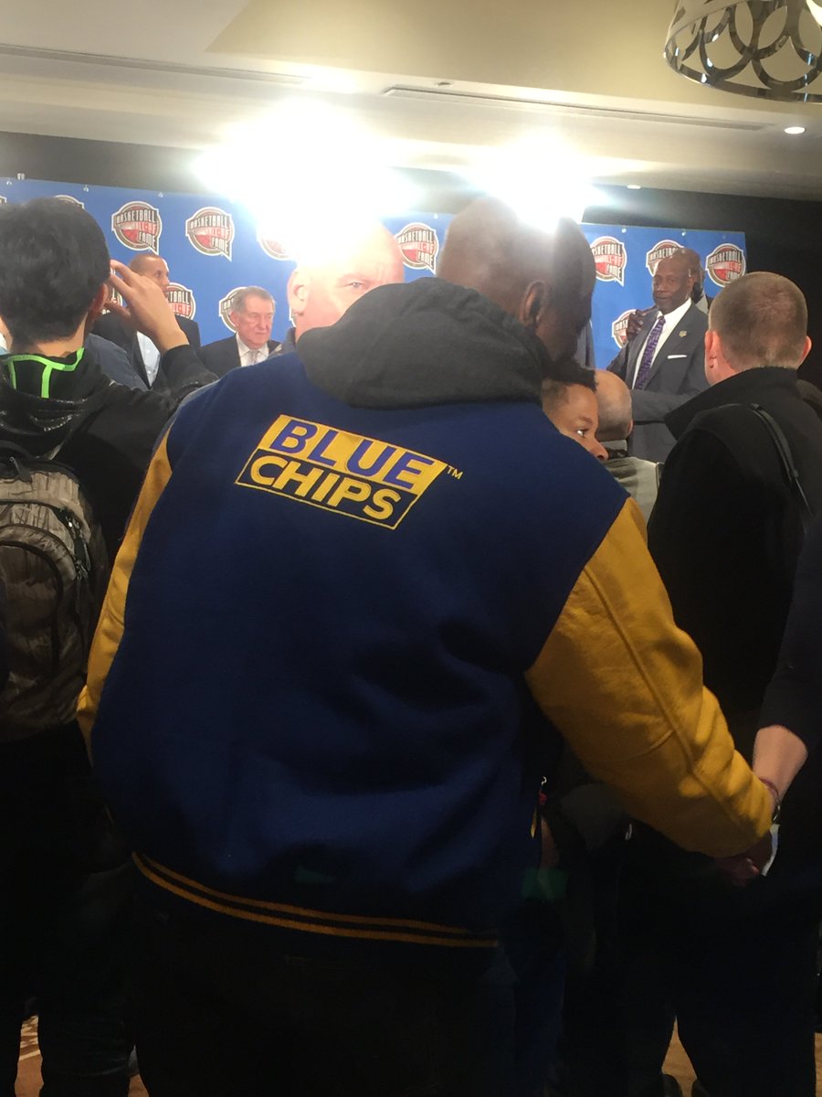 RT @AminESPN: Again, this is Tony from Blue Chips @BlackAssChi RT @BaxterHolmes: Awesome letter jacket at Hall of Fame ceremony: https://t.…