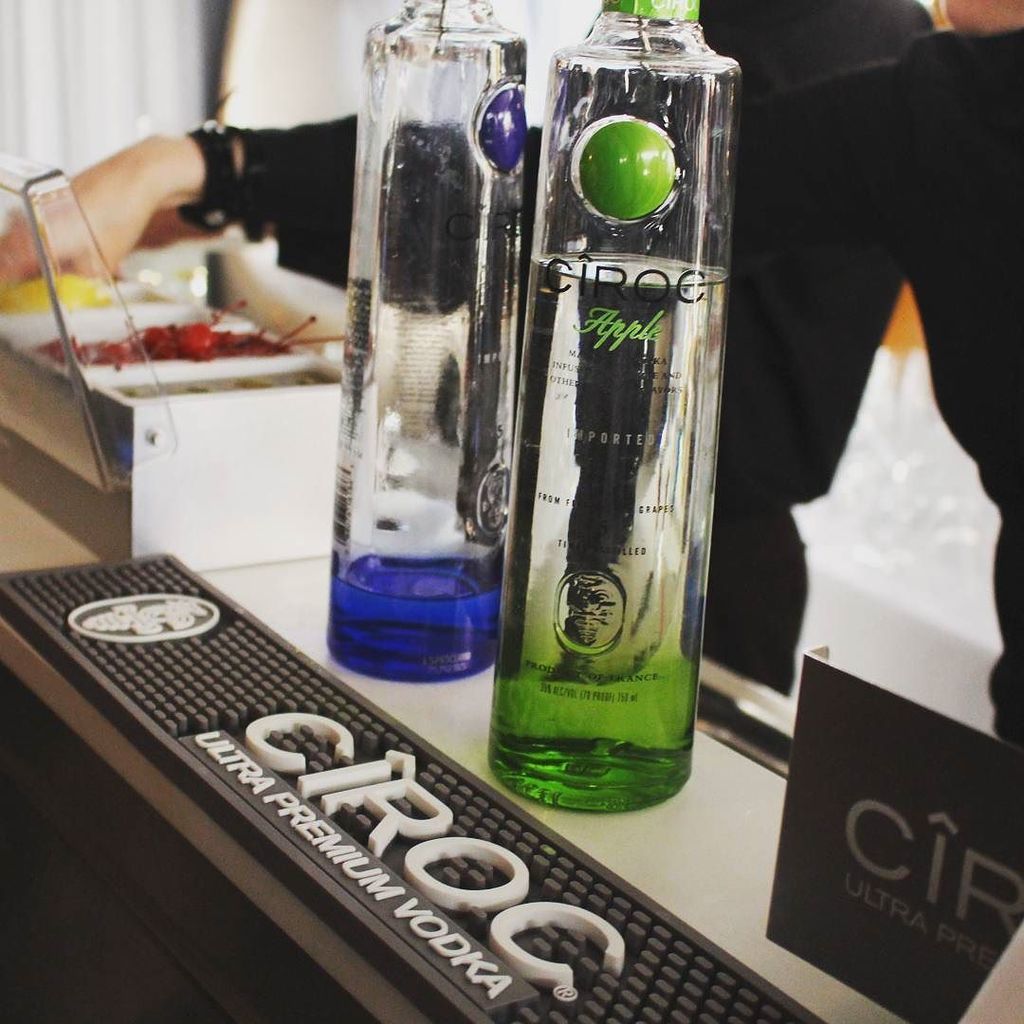 RT @ASCAP: .@ciroc keepin' it classy at the #ascapgrammys party. https://t.co/k0kNq6sD5c