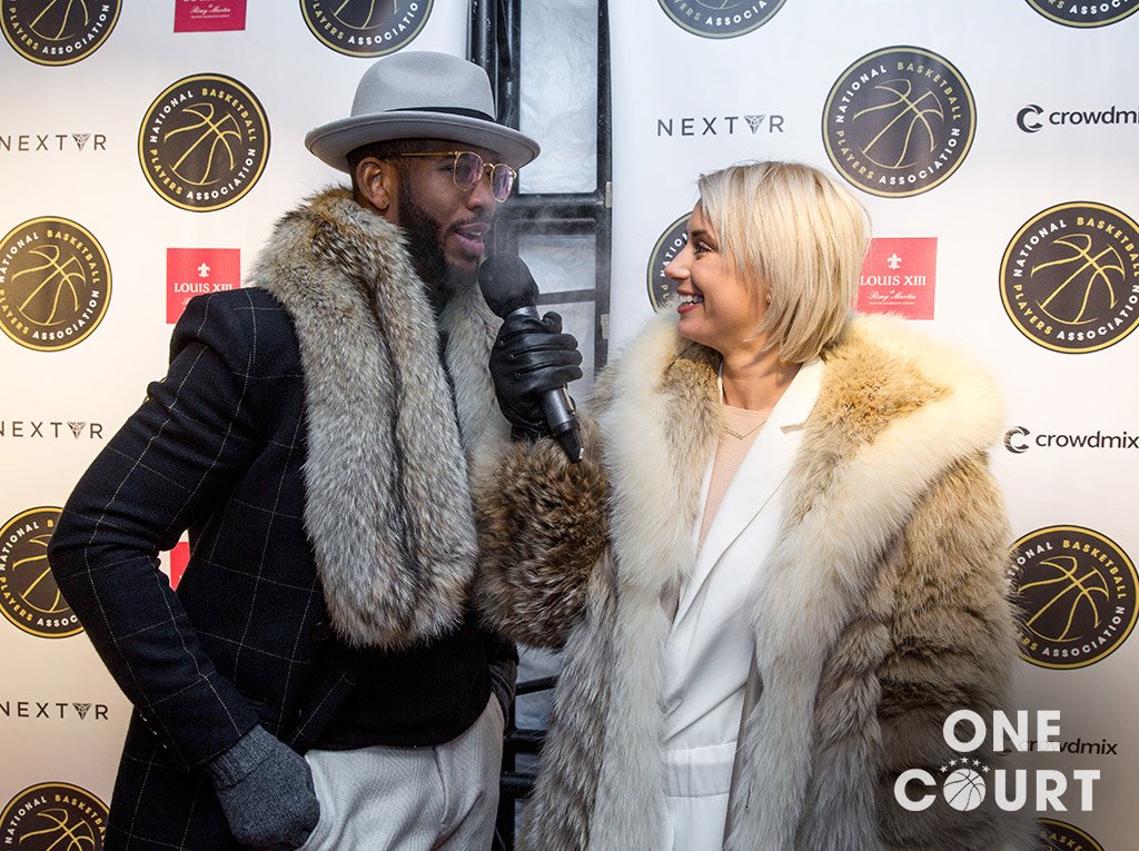RT @TheNBPA: Always on point.

President @CP3 and @YesJulz on the red carpet last night at the NBPA All-Star Signature event. https://t.co/…