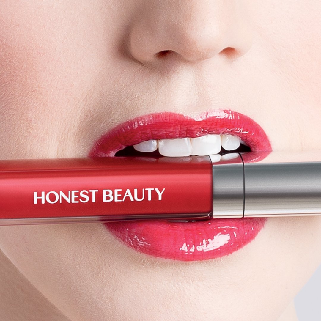 RT @Honest_Beauty: Crushable color ✔️ Juicy shine ✔️ #ValentinesDay, we’re red-dy for ya! #HonestBeauty https://t.co/SOdPFNNo2H https://t.c…