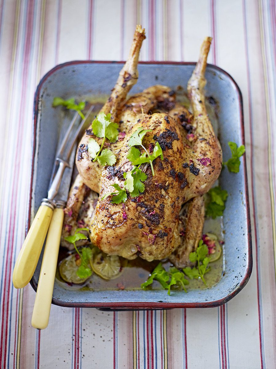 #RecipeOfTheDay - Give a #Moroccan twist to your roast chicken with this flavourful recipe: https://t.co/F9Jh3ALRWf https://t.co/lAc57JvmtA