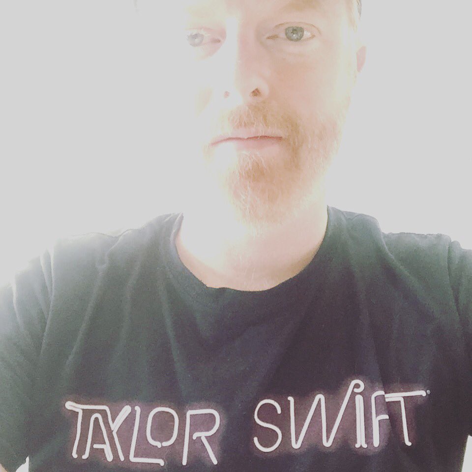 RT @jessetyler: I'm channeling my inner @taylorswift13 today. I'm quoting that @TheGRAMMYs speech to anyone who crosses me. https://t.co/bI…