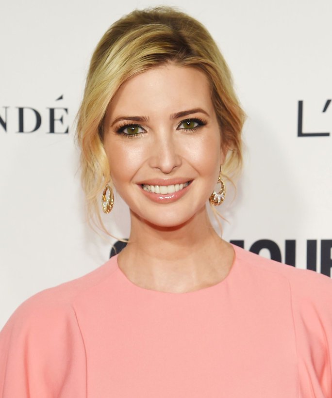 RT @InStyle: .@IvankaTrump shows off her growing baby bump in gorgeous new selfie: https://t.co/55JbZ1waQF https://t.co/OOiKfMT5dq