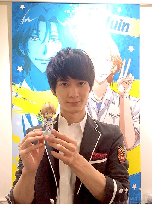 由布院煙役:梅原裕一郎さんと「ねんどろいど 由布院煙」のツーショットをいただきましたっ◎「煙どろいど」は絶賛ご予約受付中 由布院煙役:梅原裕一郎さんと「ねんどろいど 由布院煙」のツーショットをいただきましたっ◎「煙どろいど」は絶賛ご予約受付中