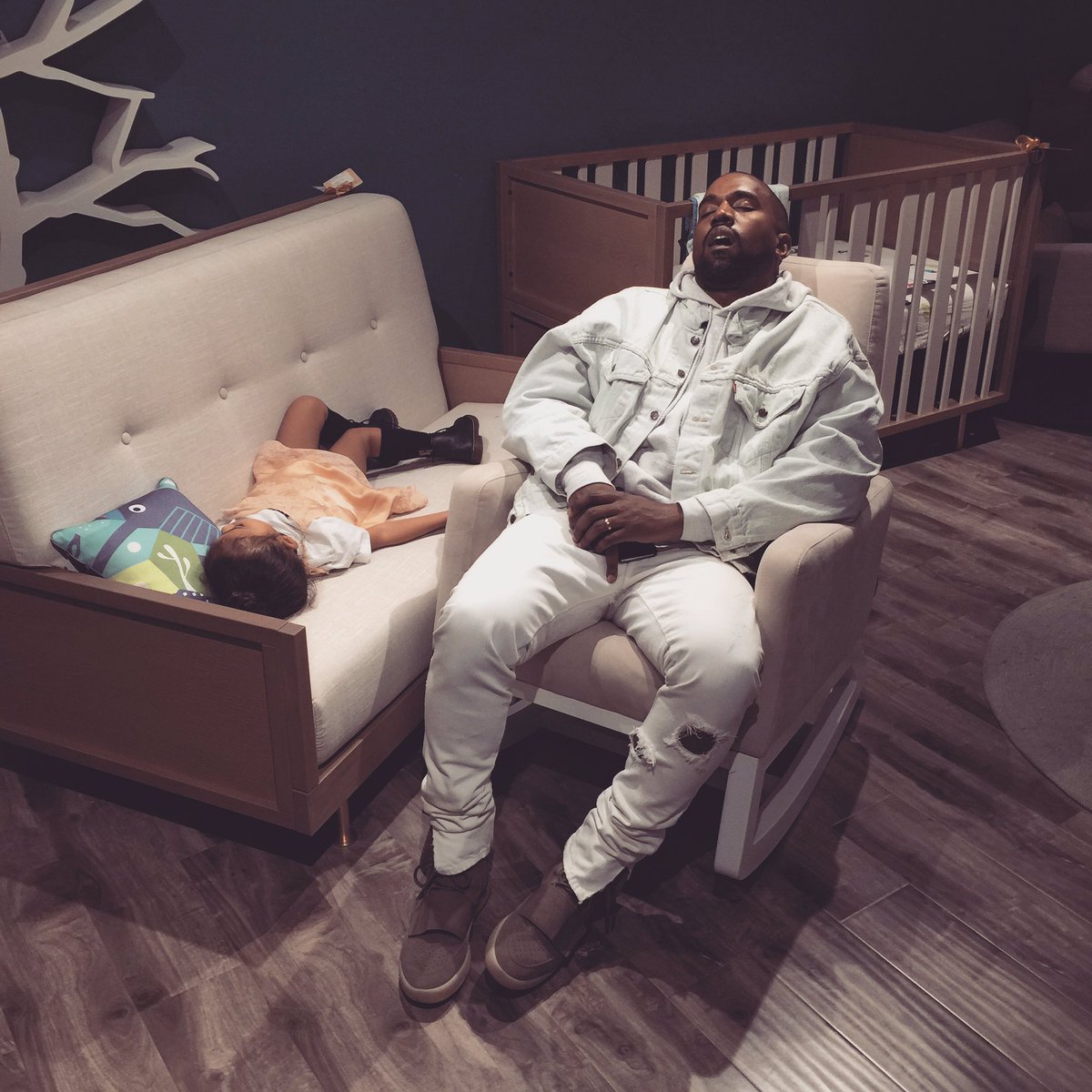 We found them passed out in the middle of the store ???????????? #TheRealLifeOfPablo https://t.co/v9JRweg7Ot