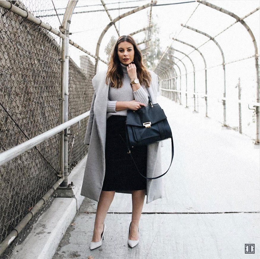 Today's must-have: the Turner Satchel. Image of @StilettoBeatss. Shop it at @Bloomingdales. https://t.co/Q4sY2hwWOA https://t.co/ICdnPLeIFc