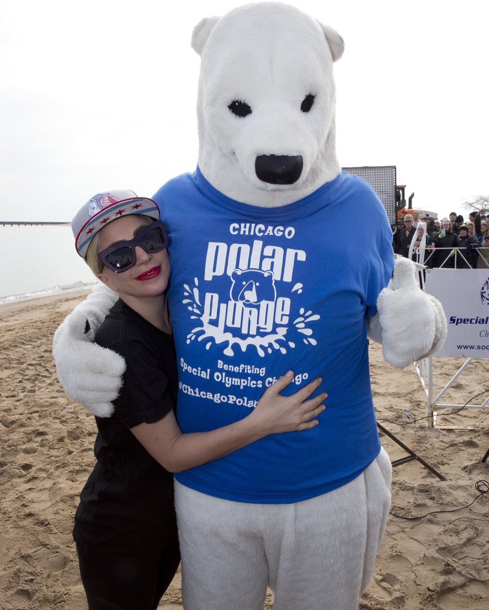 You can't have empathy without pain. Get FREEZING cold so they can feel your warmth. #SpecialOlympics #PolarPlunge https://t.co/uq7abh21Cx