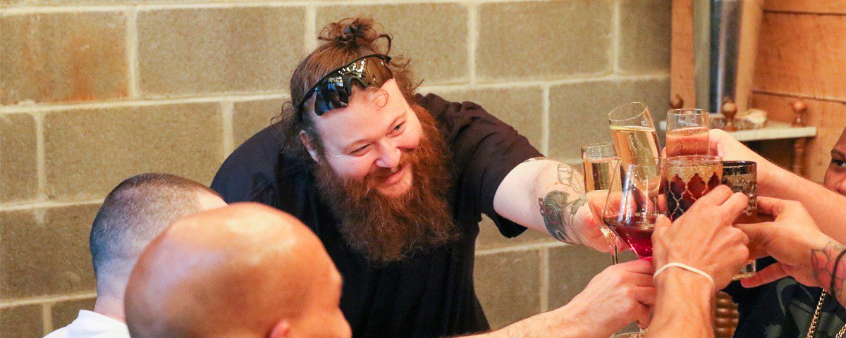 RT @NoiseyMusic: Check out the first episode of ‘F*ck, That’s Delicious’ with @ActionBronson on @VICELAND. https://t.co/Fil79Ek50x https://…