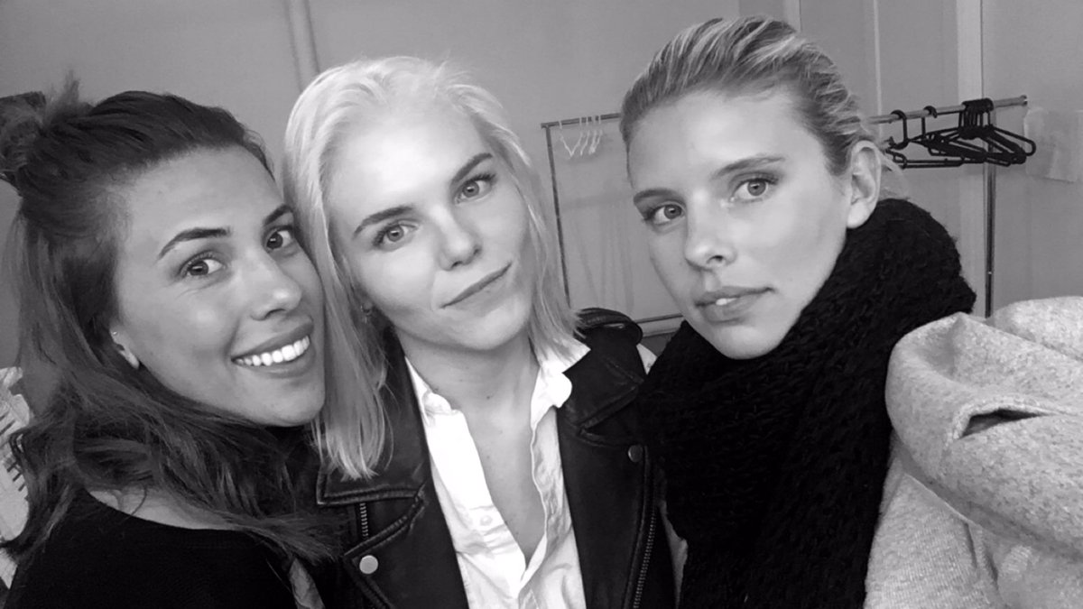 RT @ABikiniADay: W/ @TeenVogue fitness editor @VeraPapisova on today's shoot! Such an amazing team at Teen Vogue we love you all! https://t…